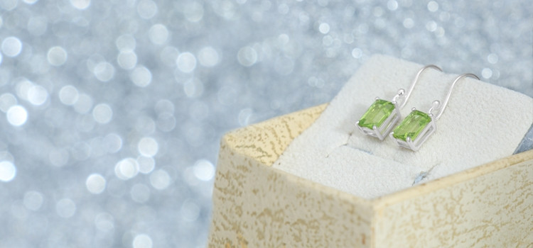 The August Birthstone: Peridot Things to Consider Before Getting best Jewelry