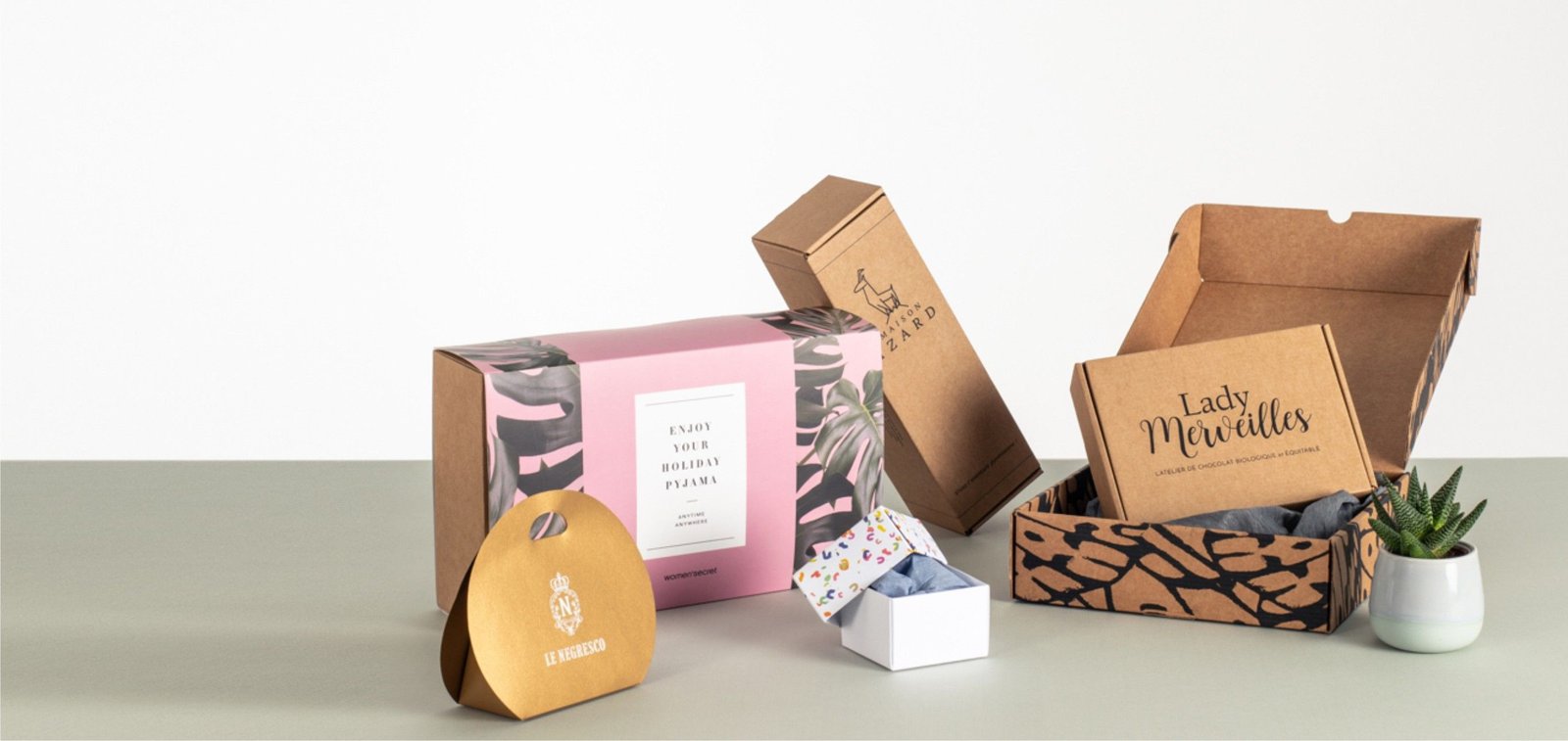 Claws Customize the best packaging boxes with amazing designs