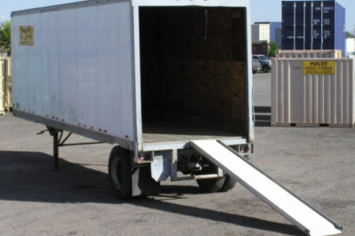 Semi-Trailer Truck for Sale in Columbus, Ohio