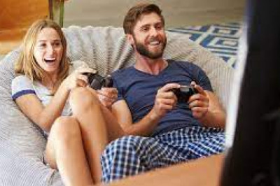 Dating a Gamer Boyfriend